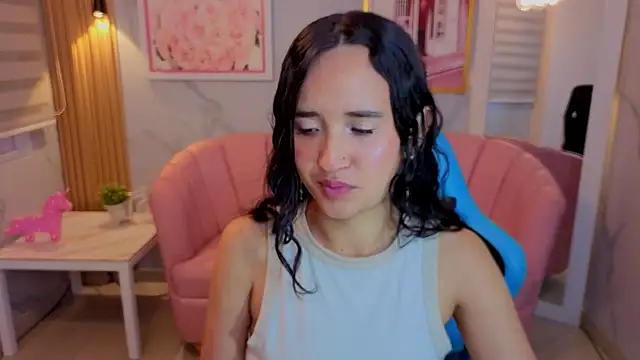 bella vibess s online show from 07.04.26