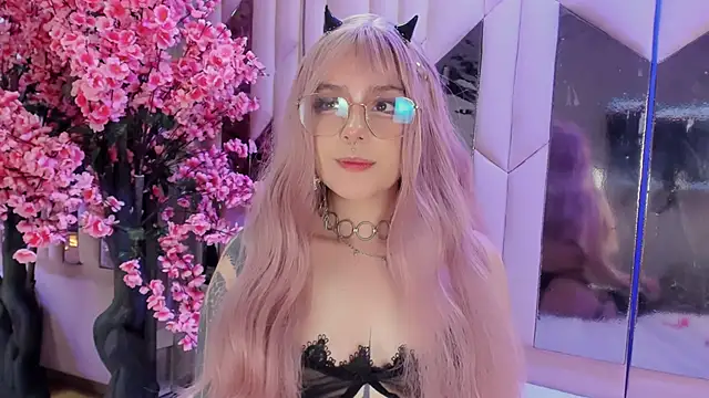 BizzyNoar online show from 09.19.25