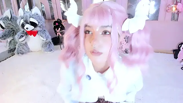 BizzyNoar online show from 03.10.26