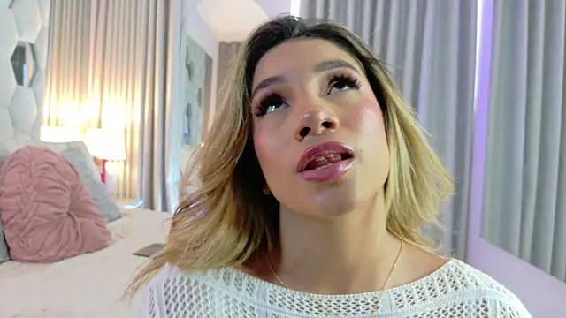 NicoleArmani online show from 03.10.26