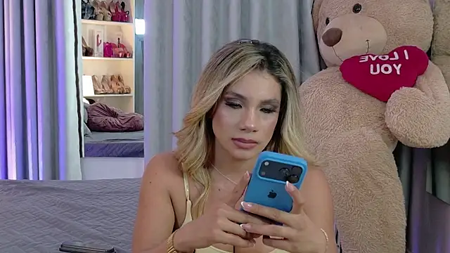 NicoleArmani online show from 05.08.26