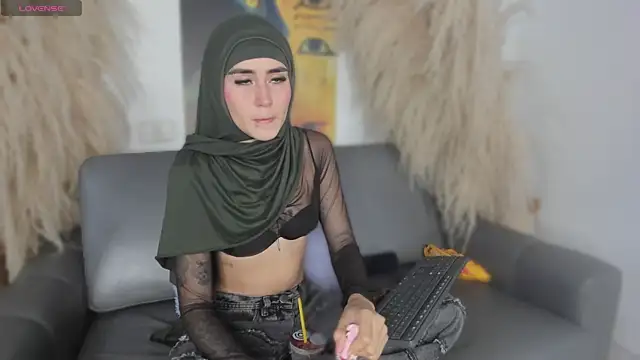 seraphine arabic online show from 04.13.26