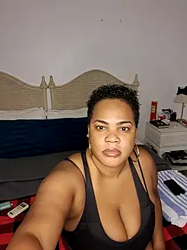 Snapshot of Kream_Cherry chatting on 09.15.25 Kream Cherry online show from 09.15.25