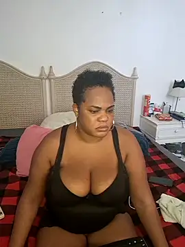 Snapshot of Kream_Cherry chatting on 09.27.25 Kream Cherry online show from 09.27.25