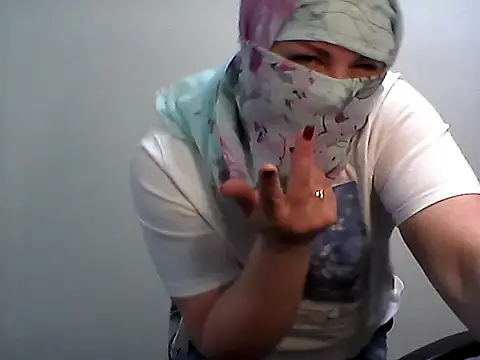 EllaLove2277 online show from 05.04.26