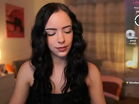 Snapshot of honey__kate chatting on 10.27.25 honey  kate online show from 10.27.25