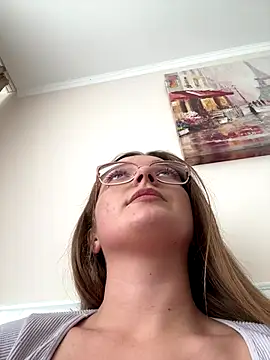 Snapshot of Bellatrisssaa chatting on 10.20.25 Bellatrisssaa online show from 10.20.25