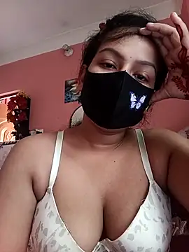 Snapshot of Samiya3344 chatting on 09.21.25 Samiya3344 online show from 09.21.25