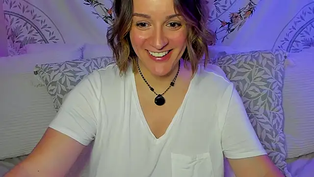 Snapshot of BigBoobsMcGee chatting on 09.08.25 BigBoobsMcGee online show from 09.08.25