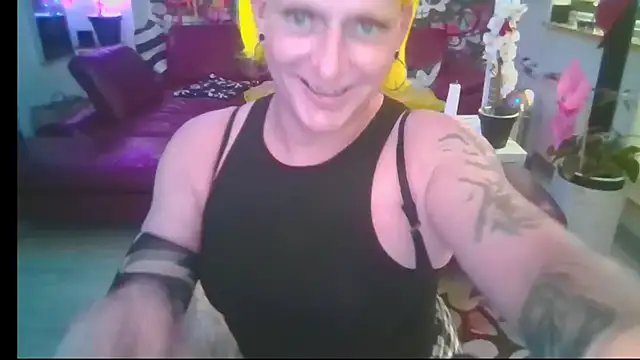 hellgirl1980 online show from 06.30.26