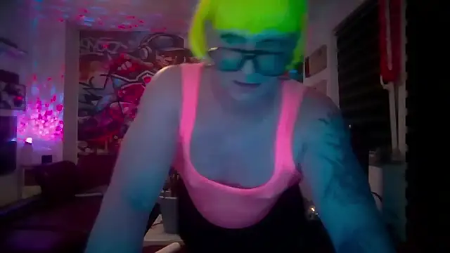hellgirl1980 online show from 07.17.26