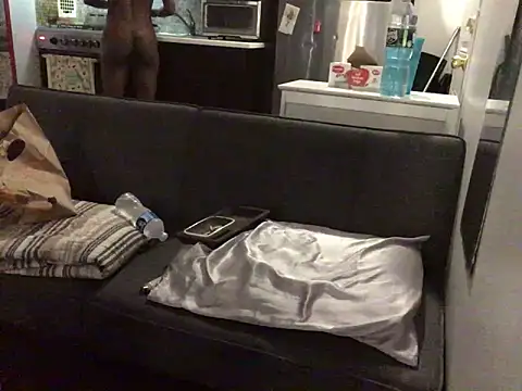 littyleesh1 online show from 06.27.26
