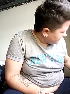 Snapshot of Noha_Whiitee chatting on 11.09.25 Noha Whiitee online show from 11.09.25