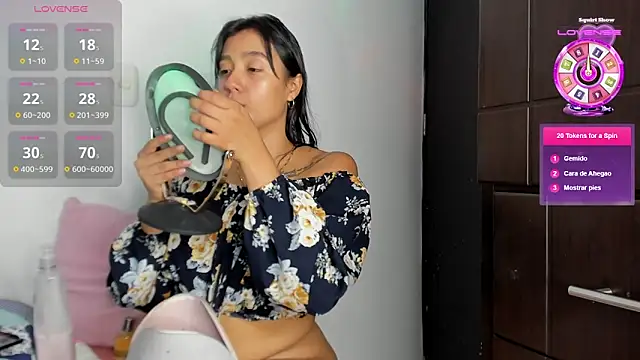 charlottekiss99 online show from 05.26.26