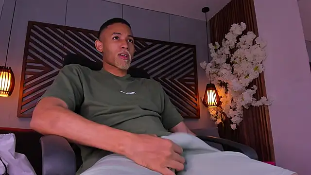 B Wild online show from 11.07.25