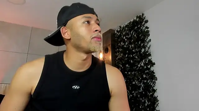 B Wild online show from 07.12.26