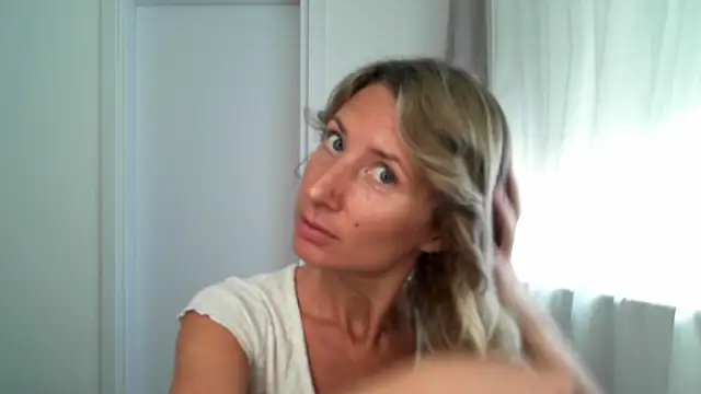 Snapshot of Paevoa chatting on 11.12.25 Paevoa online show from 11.12.25