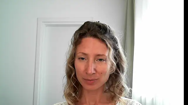 Snapshot of Paevoa chatting on 02.17.26 Paevoa online show from 02.17.26