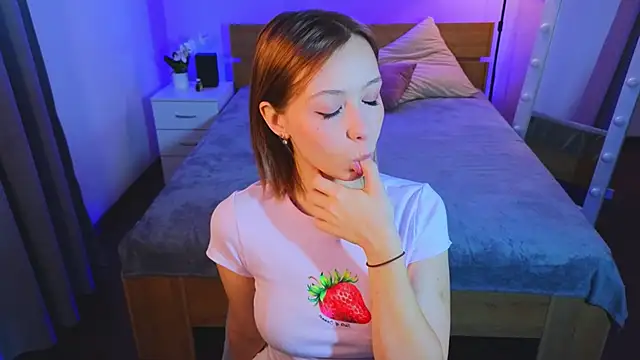 LumMina online show from 12.03.25