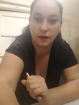 Snapshot of Brunetytka chatting on 10.27.25 Brunetytka online show from 10.27.25