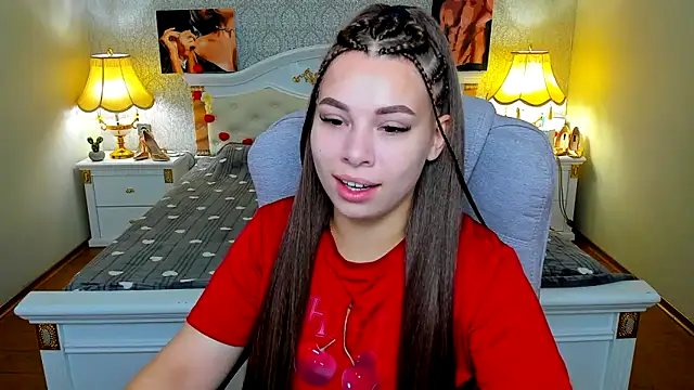 Snapshot of OmniaSher chatting on 09.20.25 OmniaSher online show from 09.20.25