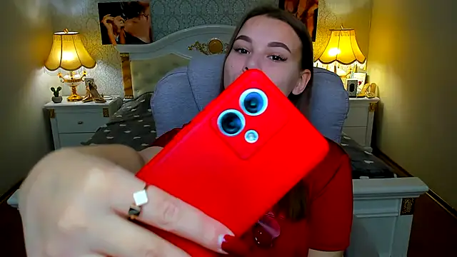 Snapshot of OmniaSher chatting on 10.05.25 OmniaSher online show from 10.05.25