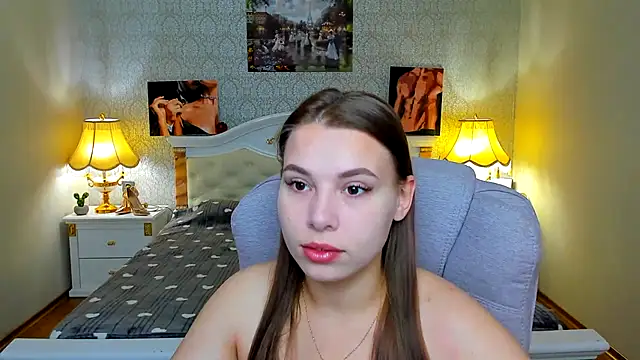 Snapshot of OmniaSher chatting on 10.06.25 OmniaSher online show from 10.06.25