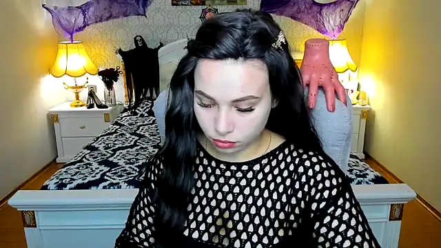 Snapshot of OmniaSher chatting on 11.03.25 OmniaSher online show from 11.03.25