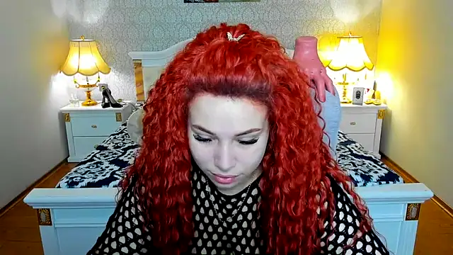 Snapshot of OmniaSher chatting on 12.01.25 OmniaSher online show from 12.01.25