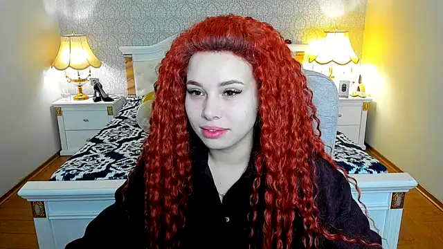 Snapshot of OmniaSher chatting on 12.05.25 OmniaSher online show from 12.05.25