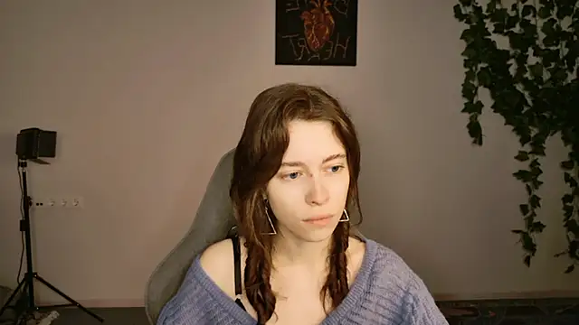 Yoka paradoXXX online show from 10.14.25