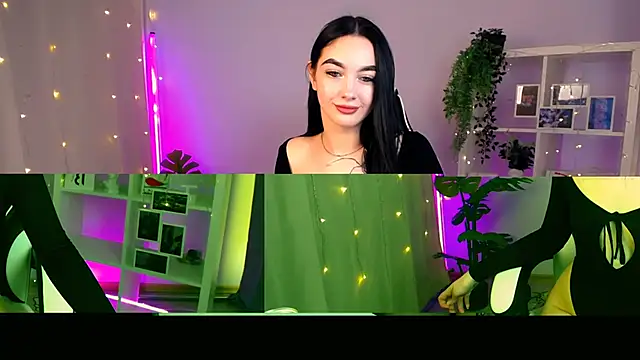 MonicaTess online show from 11.27.25