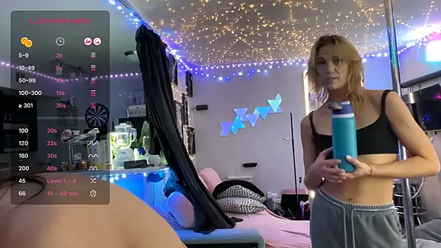 Snapshot of icy_pisces chatting on 09.17.25 icy pisces online show from 09.17.25