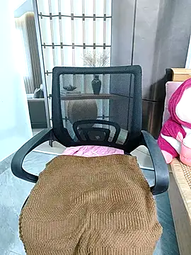 LadyMaiMai online show from 10.01.25