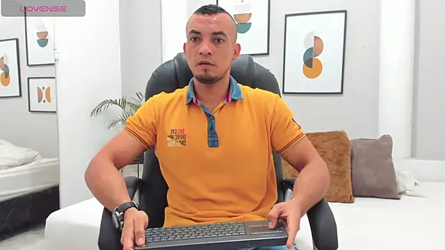 johan miller0 online show from 11.28.25