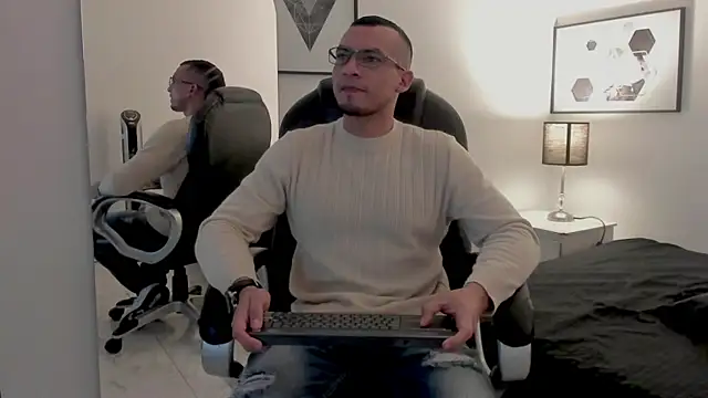 johan miller0 online show from 12.22.25