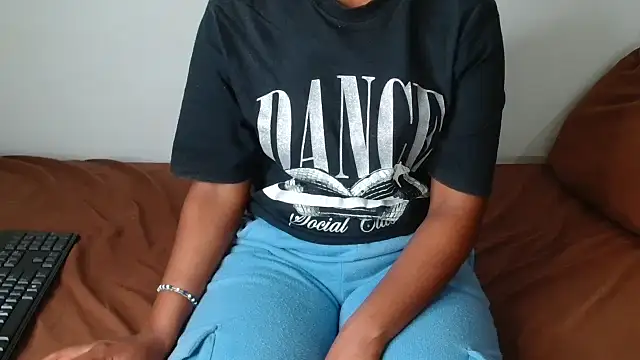 AshleyT255 online show from 09.29.25