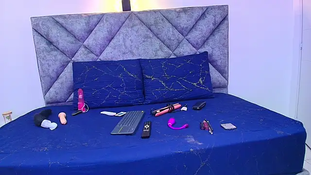 Shantey Laurent online show from 09.20.25