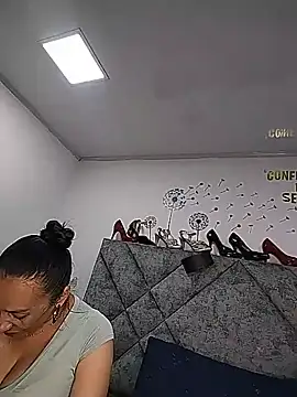 Shantey Laurent online show from 06.11.26
