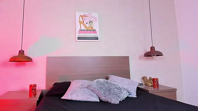 Snapshot of Katyrousee chatting on 11.05.25 Katyrousee online show from 11.05.25