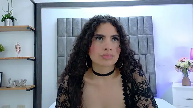 Skyler Fox  online show from 05.02.26