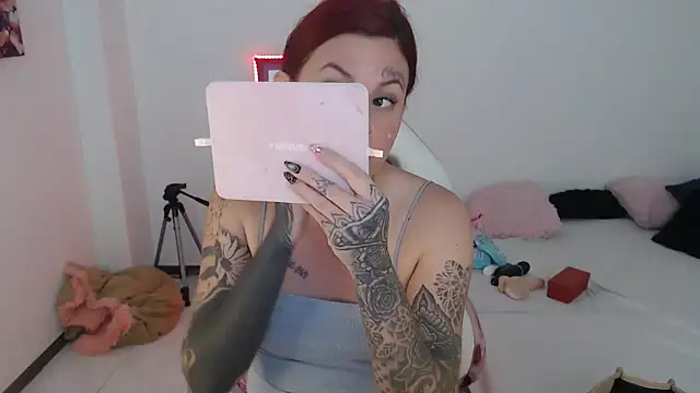 Maddy Vicius19 online show from 10.12.25