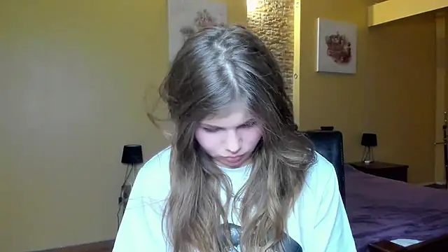 Lilly Jess online show from 11.20.25