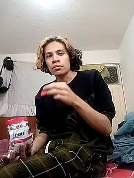 kittymutant99 online show from 11.04.25