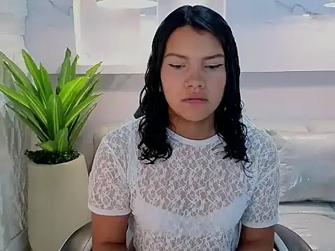 Snapshot of antonela_tp chatting on 10.01.25 antonela tp online show from 10.01.25