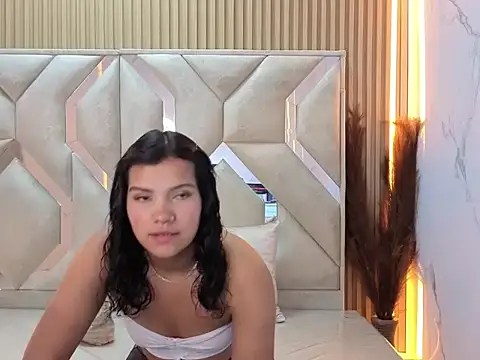 Snapshot of antonela_tp chatting on 11.05.25 antonela tp online show from 11.05.25