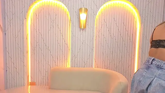 Snapshot of antonela_tp chatting on 11.08.25 antonela tp online show from 11.08.25