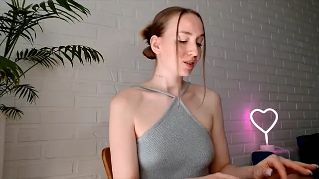 WhitePrincessLuna online show from 07.26.26