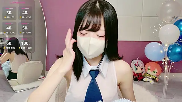 Snapshot of miko_nyan chatting on 12.21.25 miko nyan online show from 12.21.25