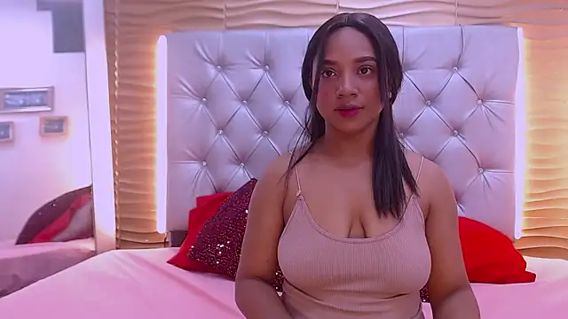 Snapshot of SofyTaylori chatting on 10.01.25 SofyTaylori online show from 10.01.25